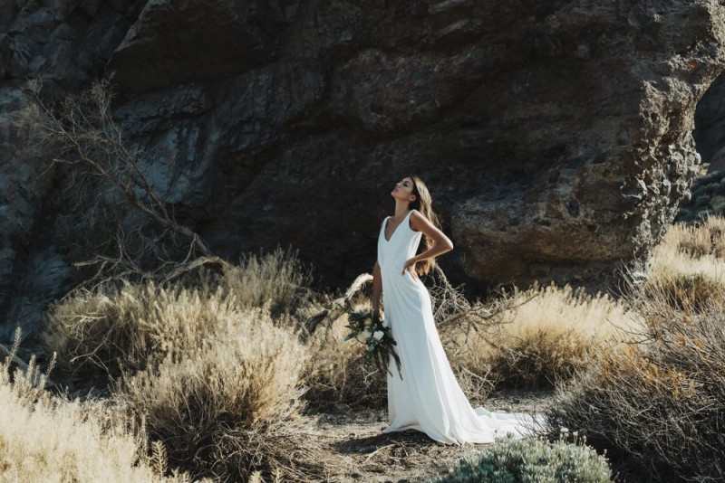 Intime Hochzeit im Elopement Stil auf Teneriffa in Smaragdgrün, Lachsrosa, Blau, Weiß und Gold