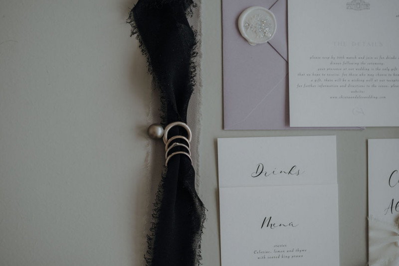 Eine Purple Rain Hochzeit in mystischem Mauve und Lila