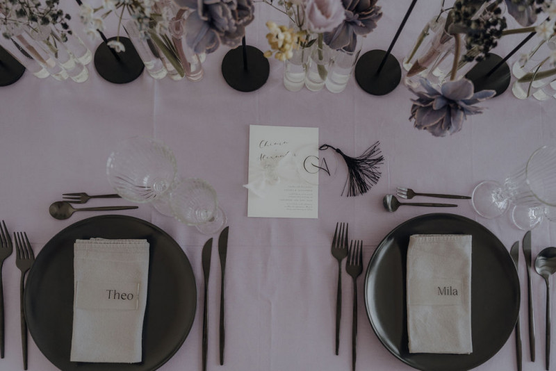 Eine Purple Rain Hochzeit in mystischem Mauve und Lila