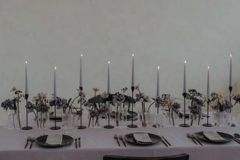 Eine Purple Rain Hochzeit in mystischem Mauve und Lila