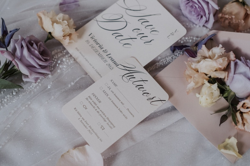 Modern Romance Hochzeit, Bunte Hochzeit, Bunte Schlosshochzeit, Schlösschen Hessellohe