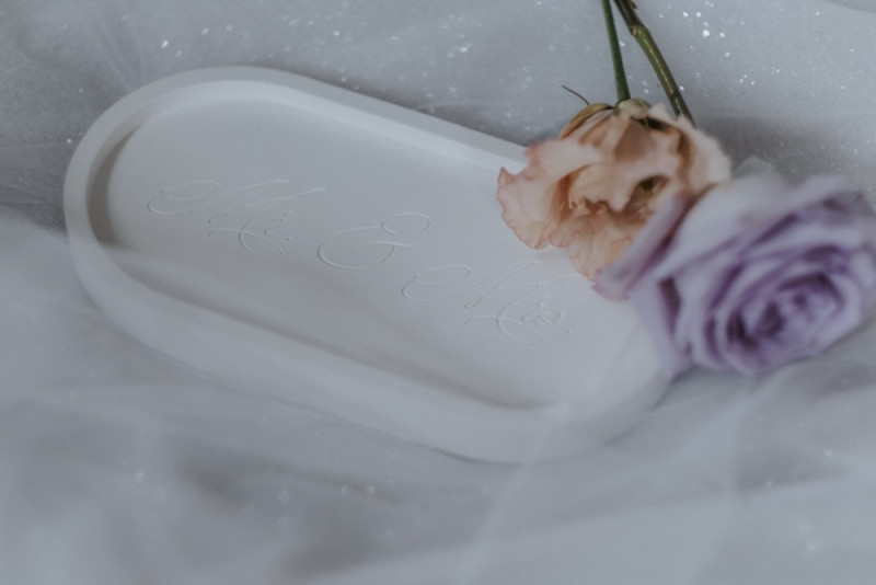 Modern Romance Hochzeit, Bunte Hochzeit, Bunte Schlosshochzeit, Schlösschen Hessellohe